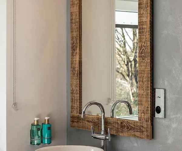 La Des Sources A 500 Metres Du Circuit *