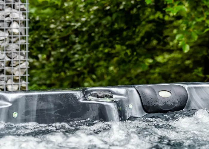 La Des Sources A 500 Metres Du Circuit * Francorchamps